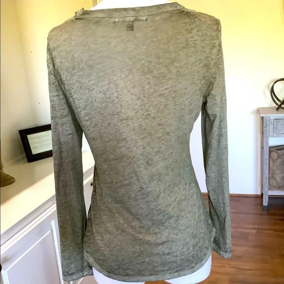 Long Sleeve Tee - Picture 5 of 9